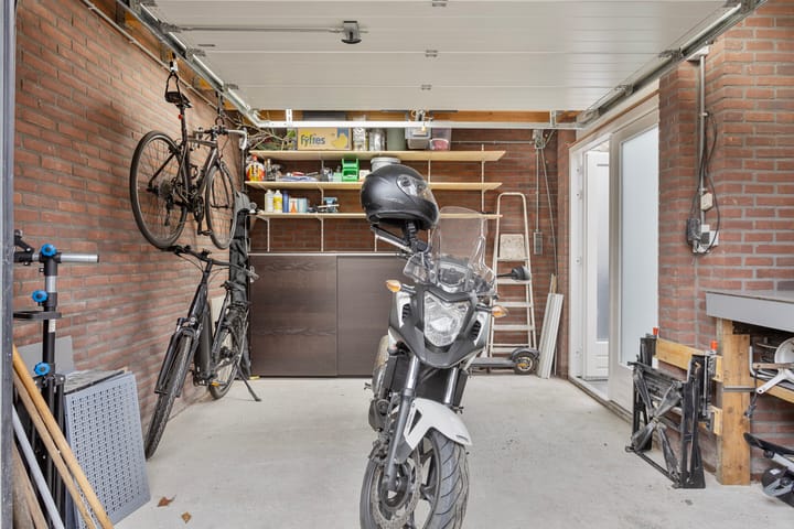 Photo 33 of Enschotsestraat 106