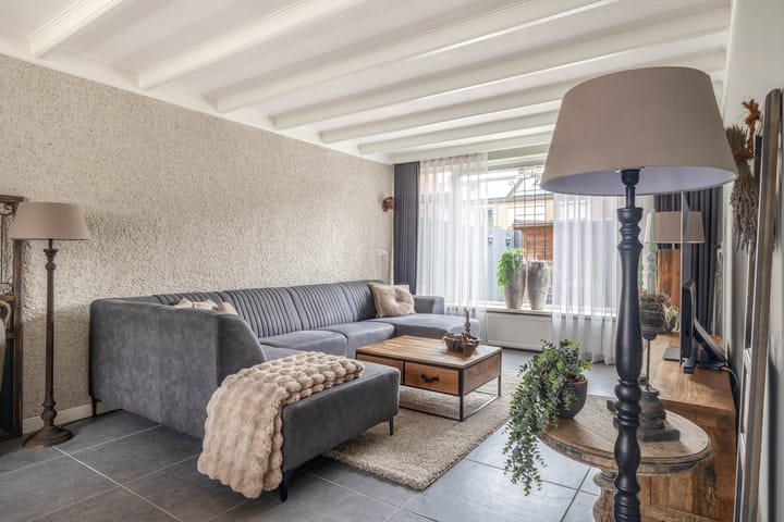 Foto 3 van Van Oost-Frieslandstraat 54