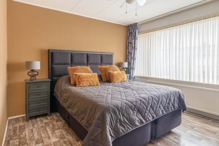 Foto 16 van Van Oost-Frieslandstraat 54