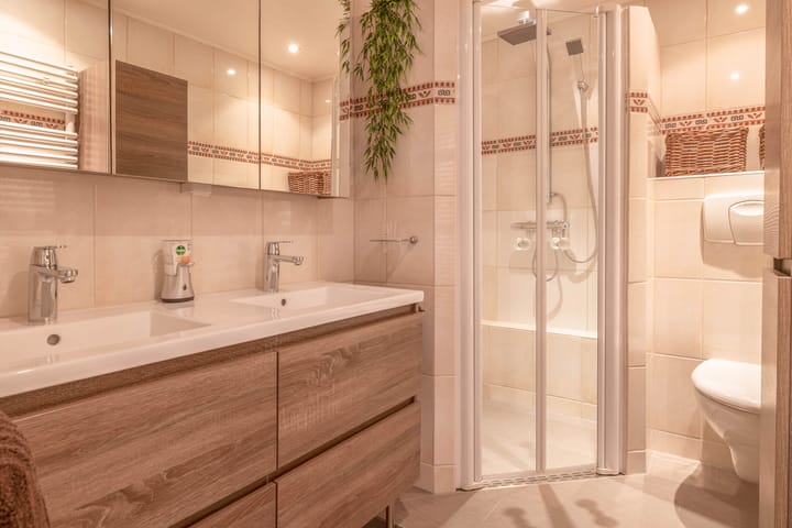 Foto 18 van Van Oost-Frieslandstraat 54