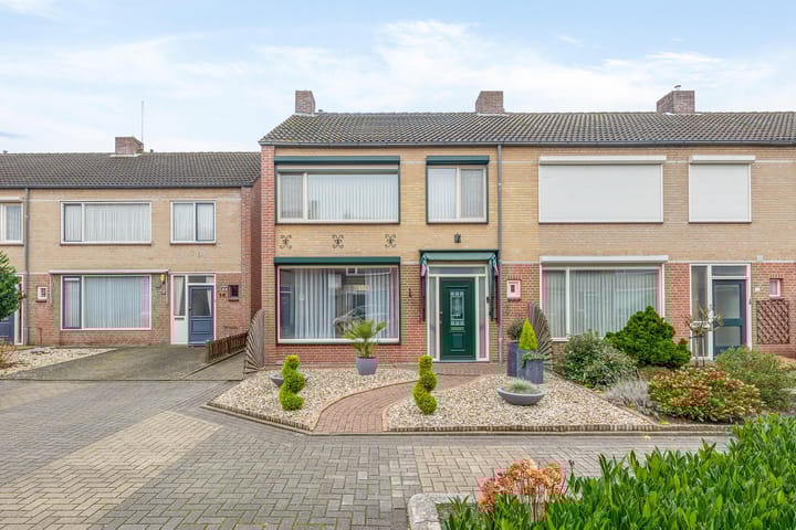 Foto 34 van Van Oost-Frieslandstraat 54