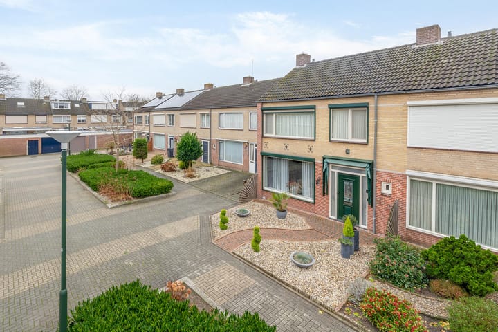 Foto 35 van Van Oost-Frieslandstraat 54