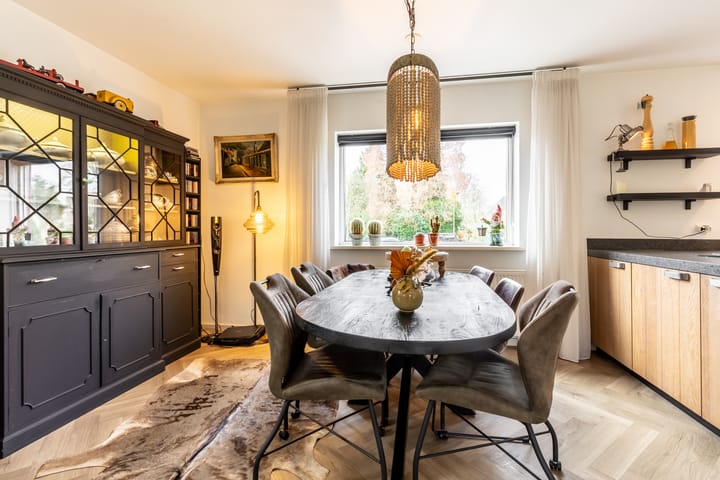 Foto 10 van Bloemenstraat 4