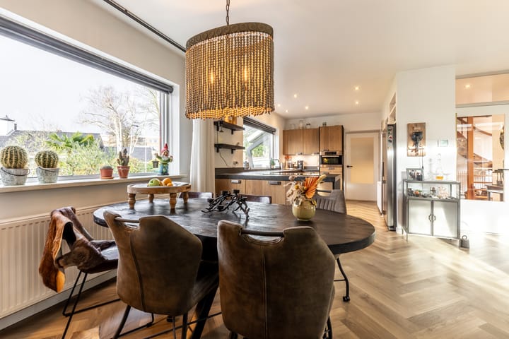 Foto 11 van Bloemenstraat 4