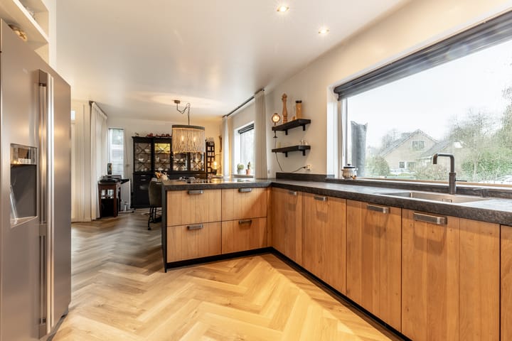 Foto 13 van Bloemenstraat 4