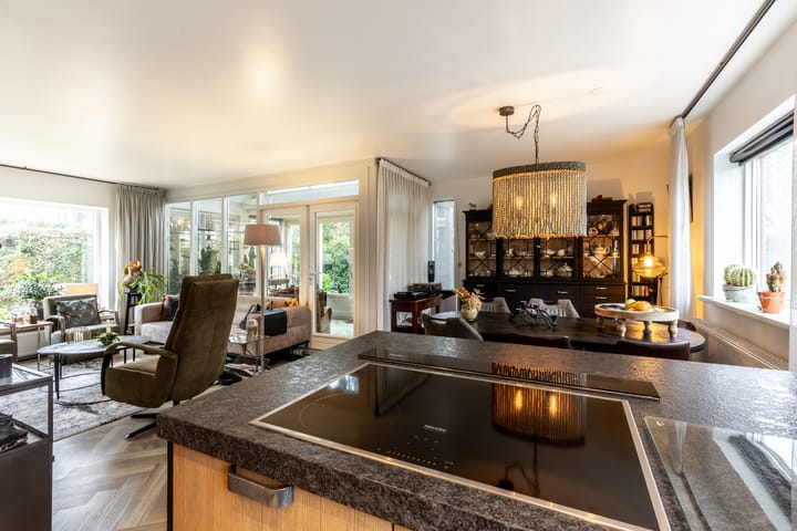 Foto 16 van Bloemenstraat 4