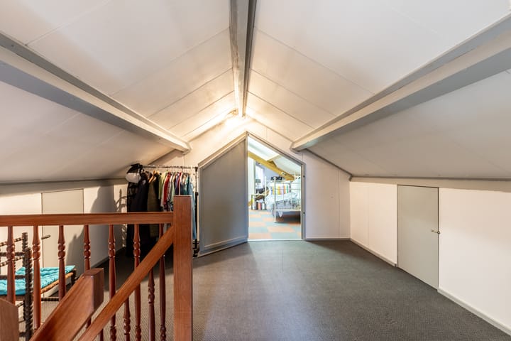 Foto 27 van Bloemenstraat 4