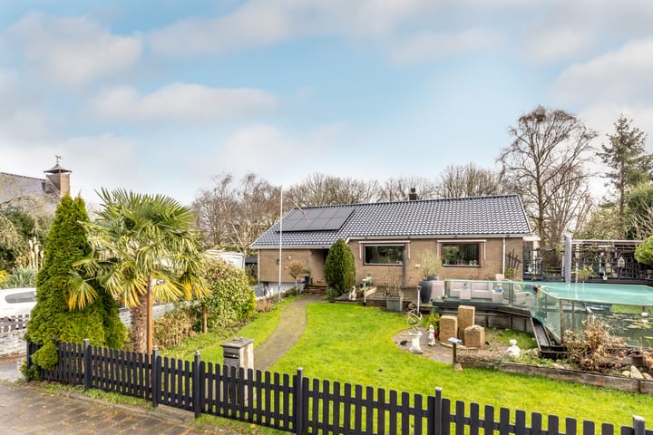 Foto 37 van Bloemenstraat 4