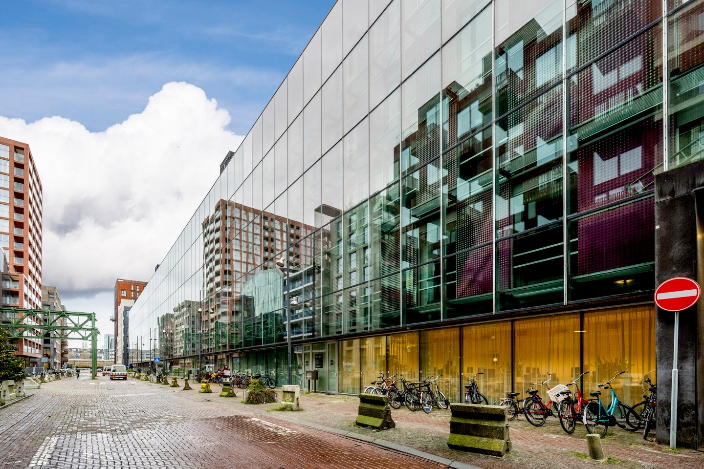 Bekijk foto 1 van Oostenburgermiddenstraat 202