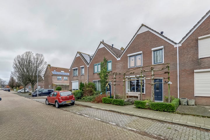 Bekijk foto 1 van Burgemeester Bouwensestraat 37