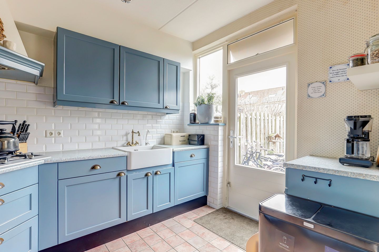 Photo 14 of Burgemeester Bouwensestraat 37