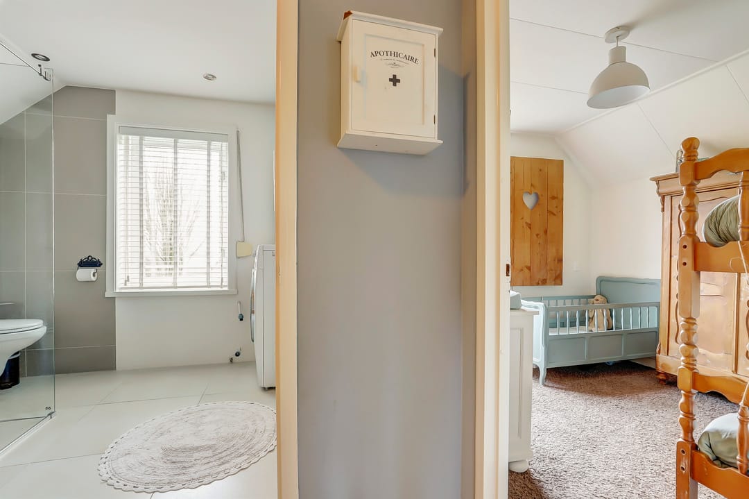 Photo 26 of Burgemeester Bouwensestraat 37