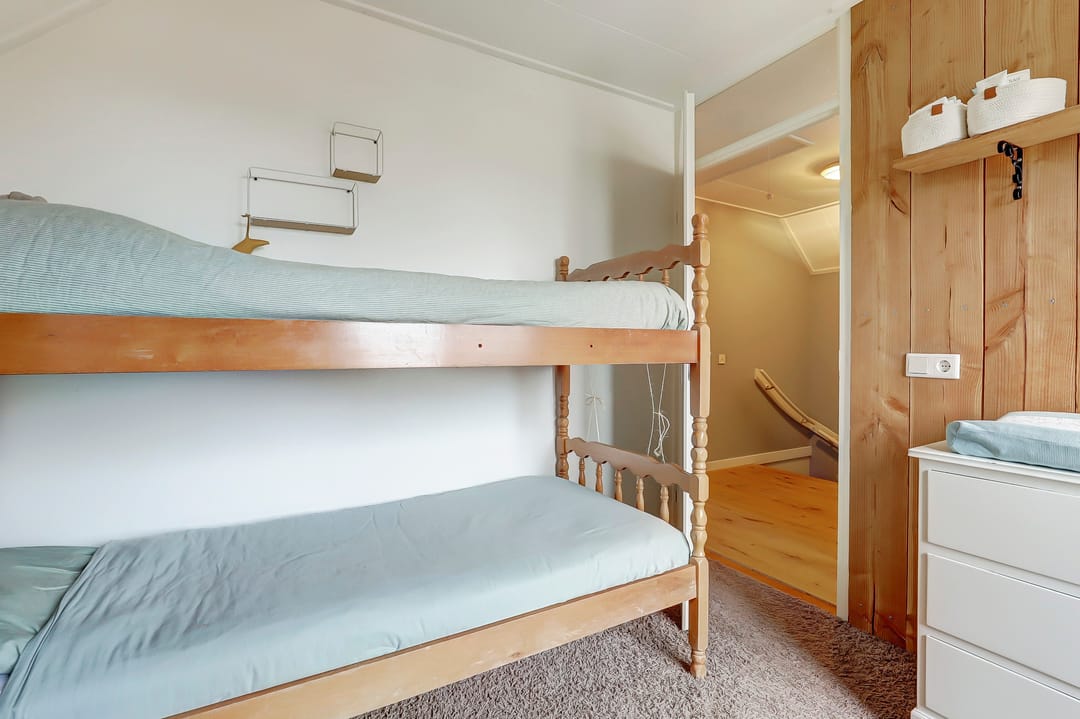 Photo 28 of Burgemeester Bouwensestraat 37