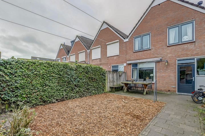 Foto 31 van Burgemeester Bouwensestraat 37