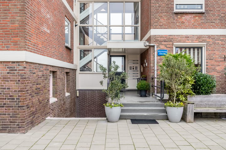 Foto 6 van Rijnmond 110