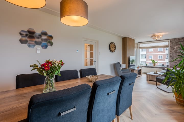 Foto 16 van Rijnmond 110