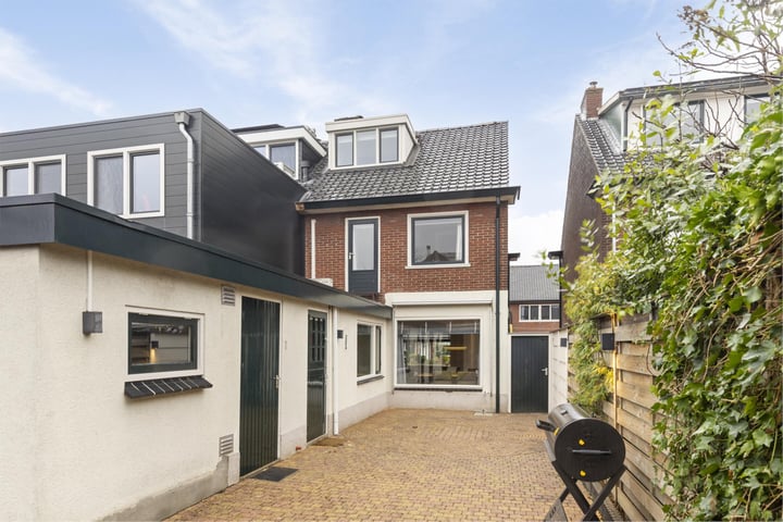 Bekijk foto 34 van Rudolfstraat 58