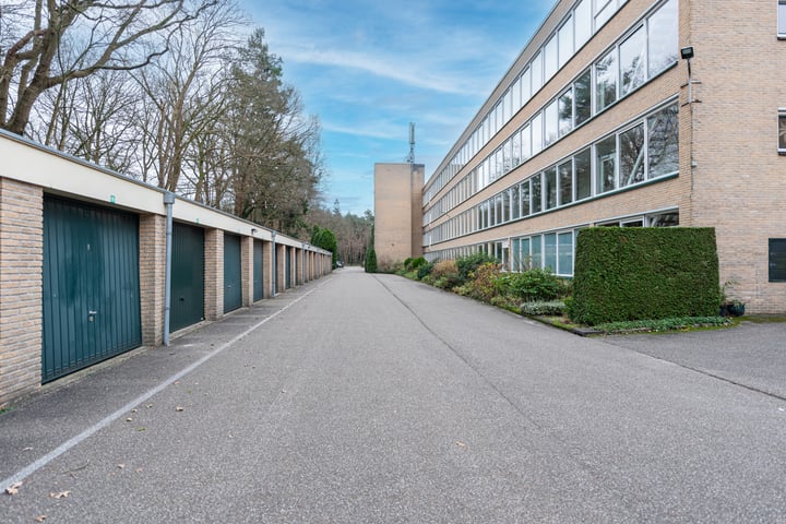 Bekijk foto 33 van Luitenant Generaal van Heutszlaan 34