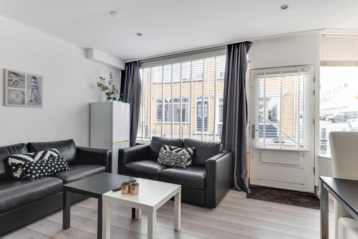 Foto 6 van Julianastraat 12