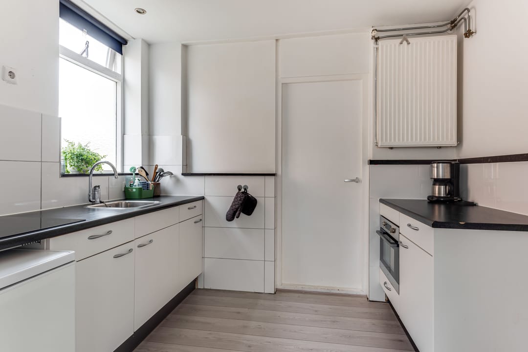 Foto 8 van Julianastraat 12