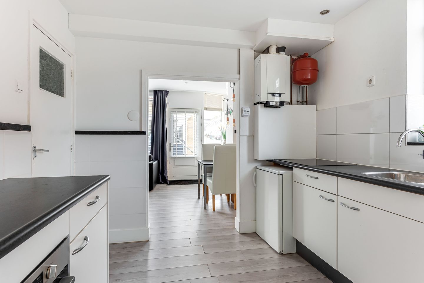 Foto 10 van Julianastraat 12