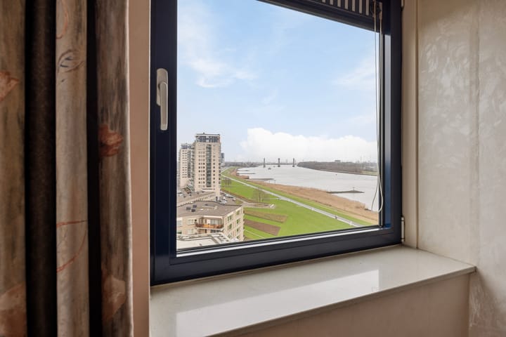 Foto 30 van Maasboulevard 123