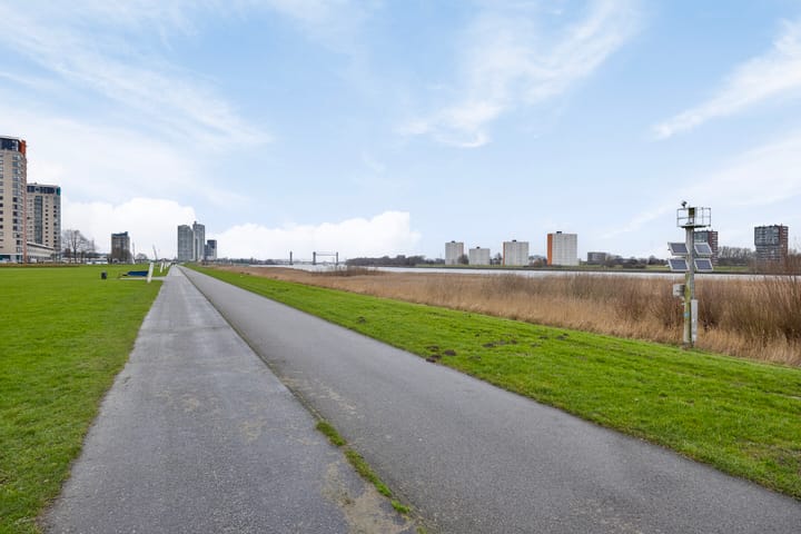 Foto 47 van Maasboulevard 123