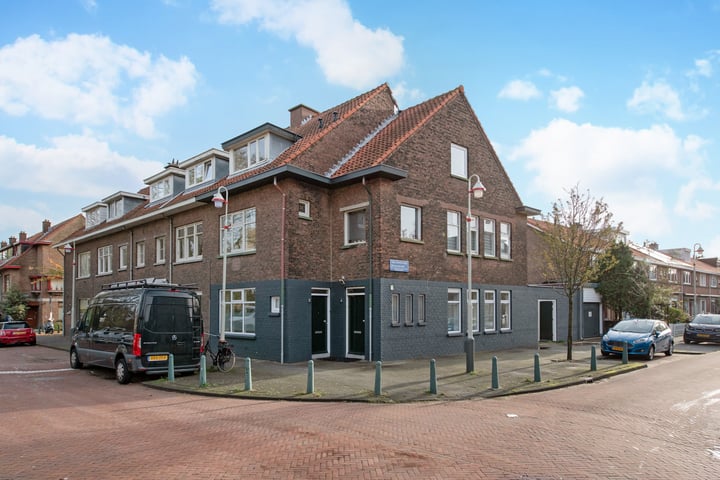 Bekijk foto 1 van Van Oosterwijk Bruynstraat 2