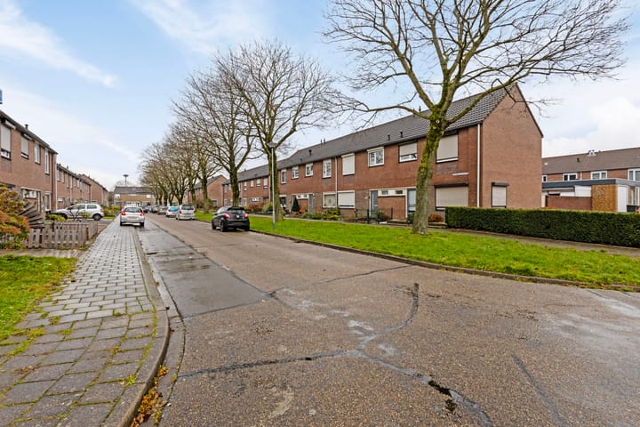 Foto 11 van Burg Fredrixstraat 8