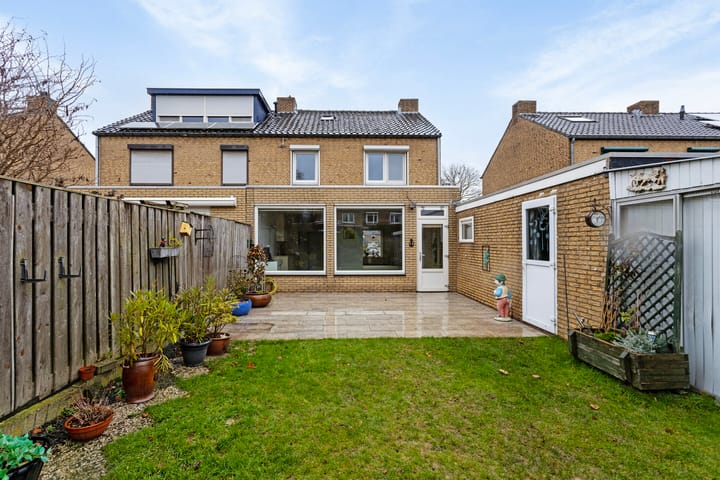 Foto 23 van Burg Fredrixstraat 8