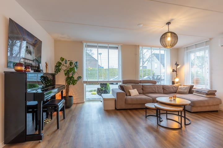 Foto 29 van Jan van Salmstraat 49