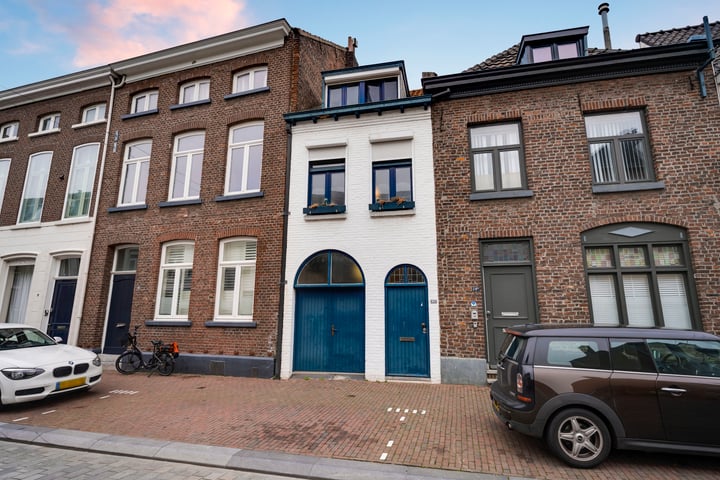 View photo 1 of Veldstraat 30