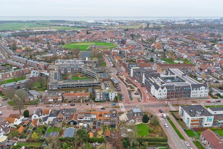 Bekijk foto 31 van Burgemeester Stemerdinglaan 35