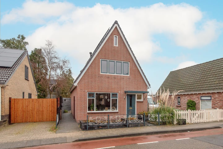 Bekijk foto 1 van Hoofdstraat 73