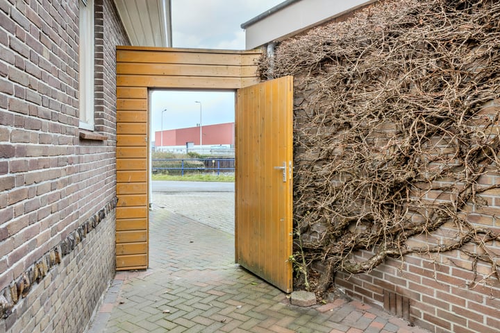 Bekijk foto 43 van Kanaalweg 1-A