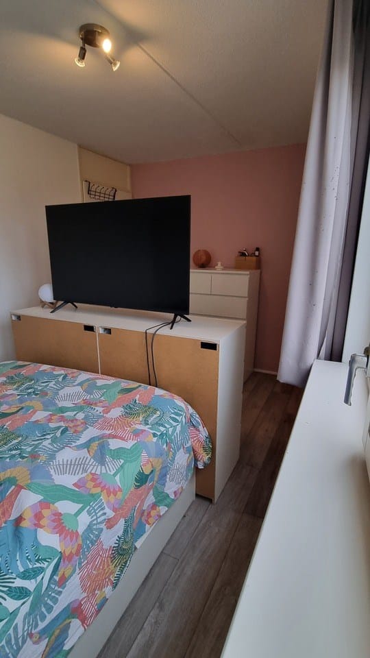 Foto 30 van Scharlakenstraat 48