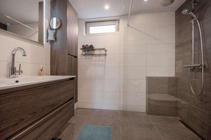 Foto 4 van Schubertrode 32