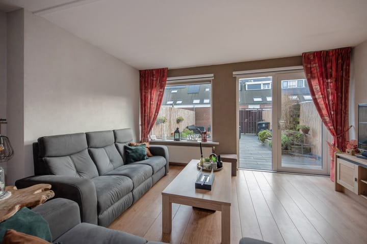 Foto 12 van Schubertrode 32