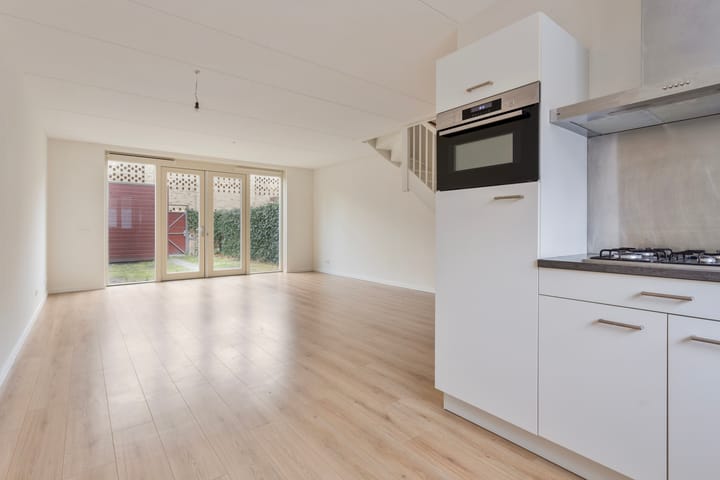 Foto 11 van Bernhardstraat 7