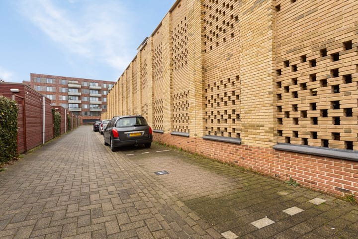 Foto 30 van Bernhardstraat 7