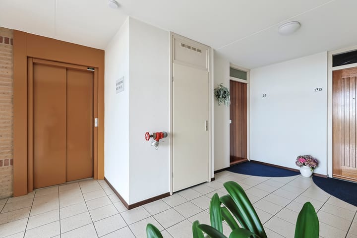 Photo 10 of Buitendijklaan 128