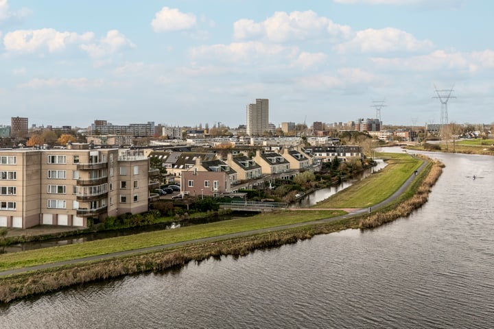 Bekijk foto 1 van Buitendijklaan 128