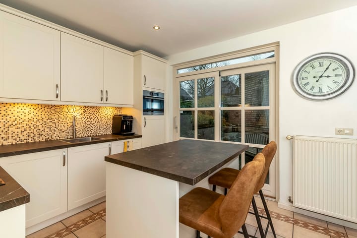 Foto 2 van Paaslelie 17