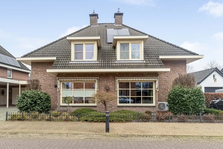 Foto 5 van Paaslelie 17