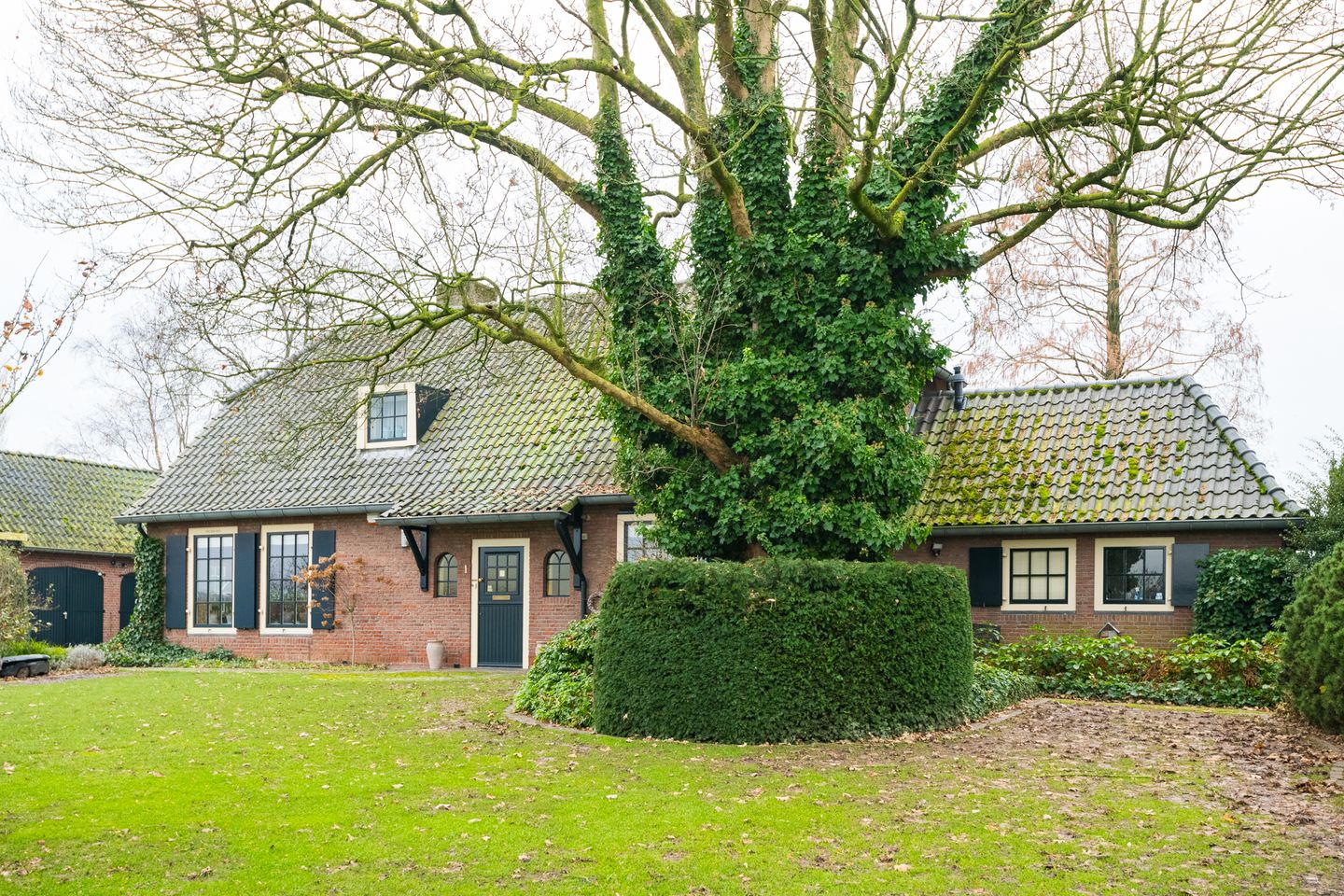 Photo 1 of Dr Hoegenstraat 1