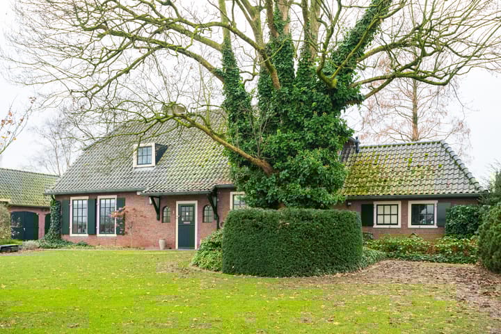 Photo 1 of Dr Hoegenstraat 1