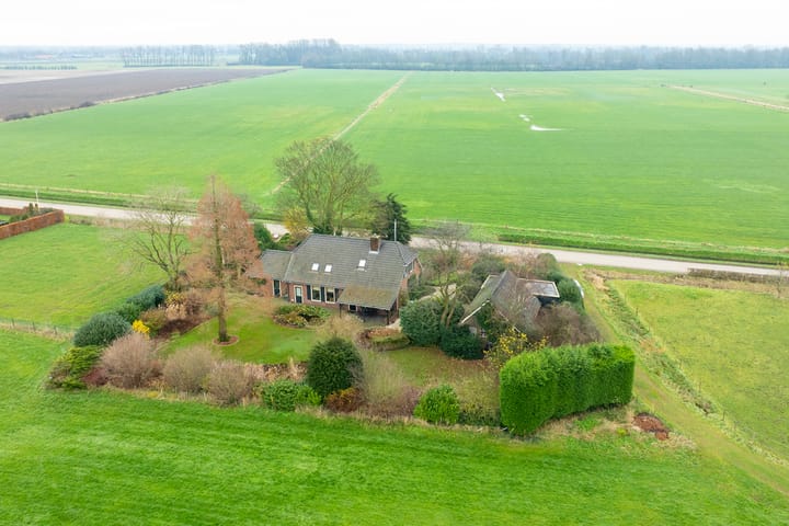 Photo 2 of Dr Hoegenstraat 1