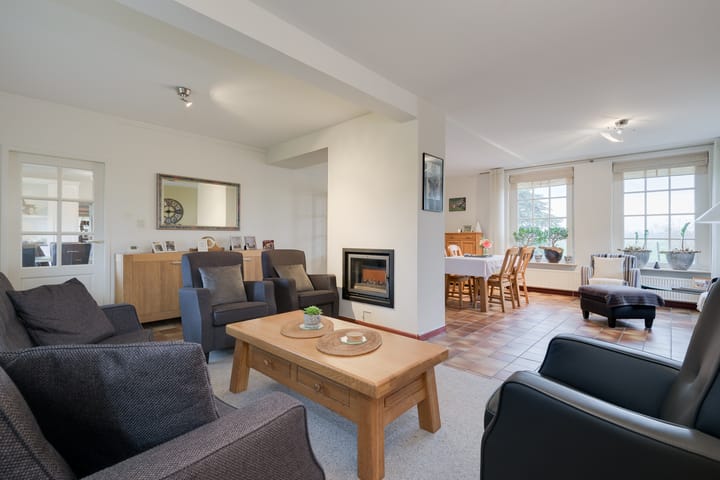 Photo 3 of Dr Hoegenstraat 1