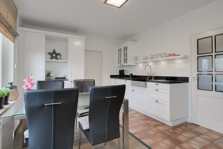 Photo 4 of Dr Hoegenstraat 1