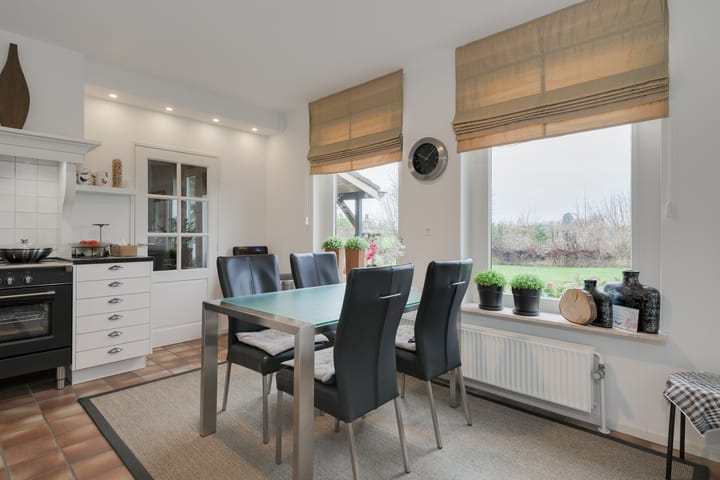 Photo 21 of Dr Hoegenstraat 1